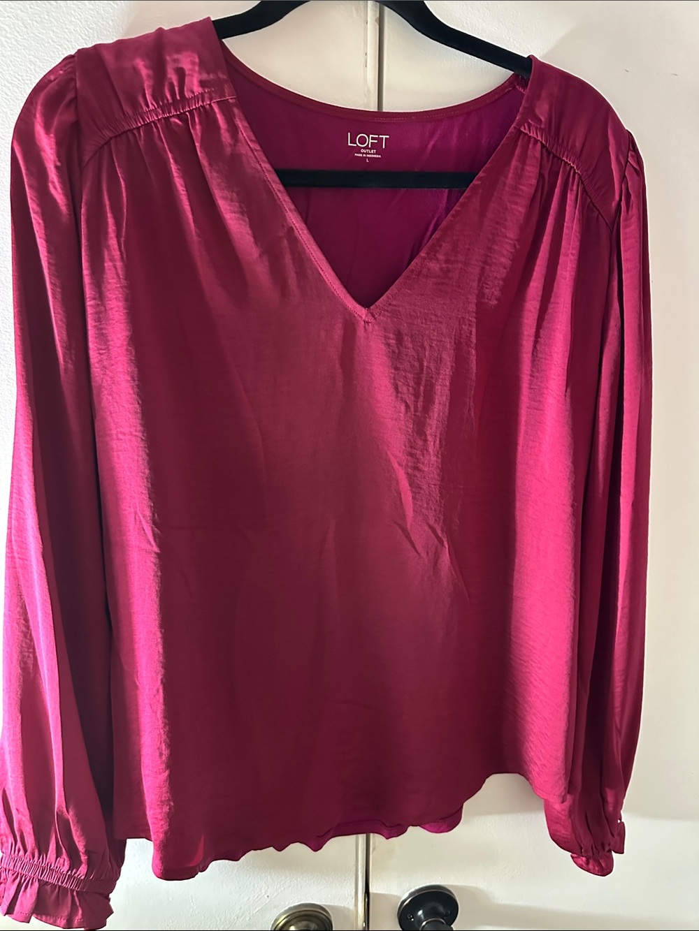 LOFT Fushia V-Neck Long Sleeve Blouse